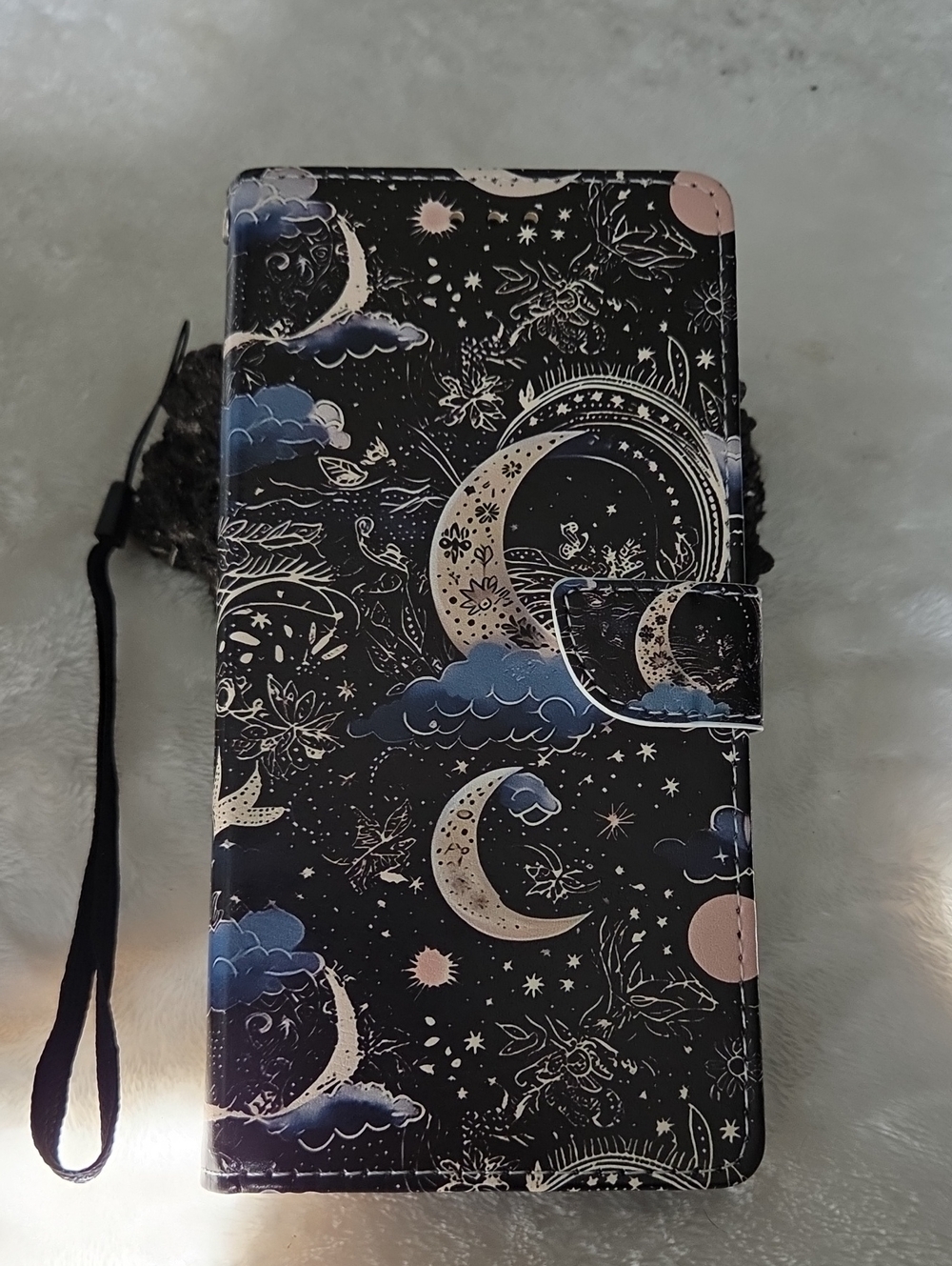Galaxy S9 Plus Celestial Themed Folio Wallet Case. NIP.
